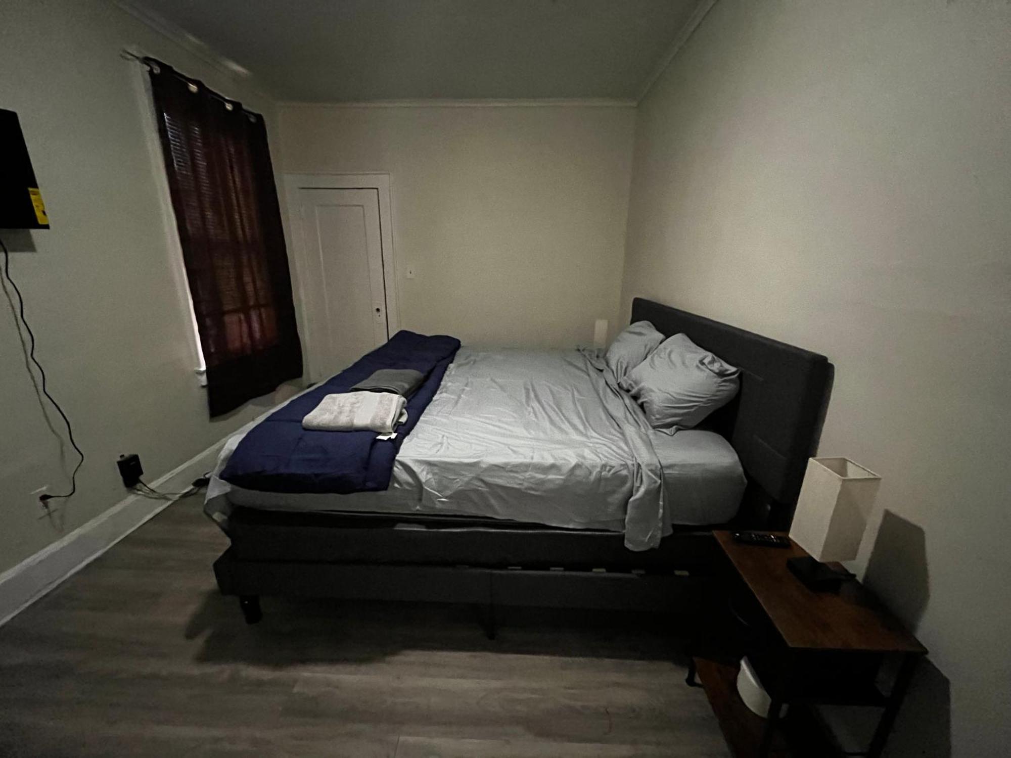 Spacious Cozy Private Room Ньюарк Экстерьер фото